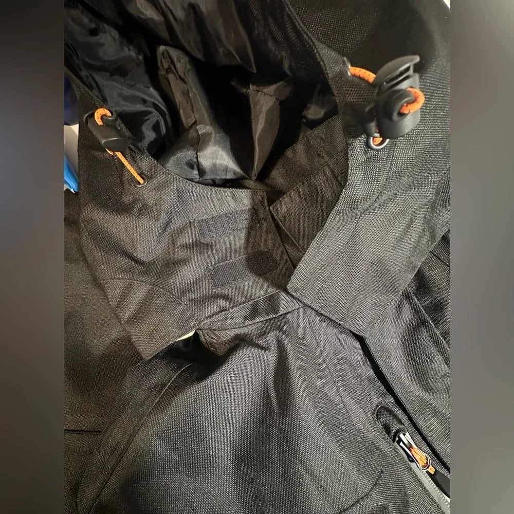 Portwest S555 Outcoach Waterproof PU Jacket with Stormflap and Packaway Hood Med